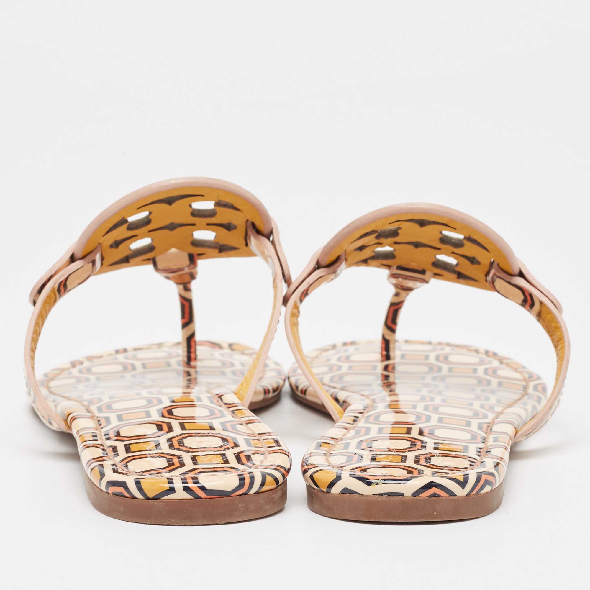 Tory Burch Yellow Patent Thong Flat Slides Size 39 