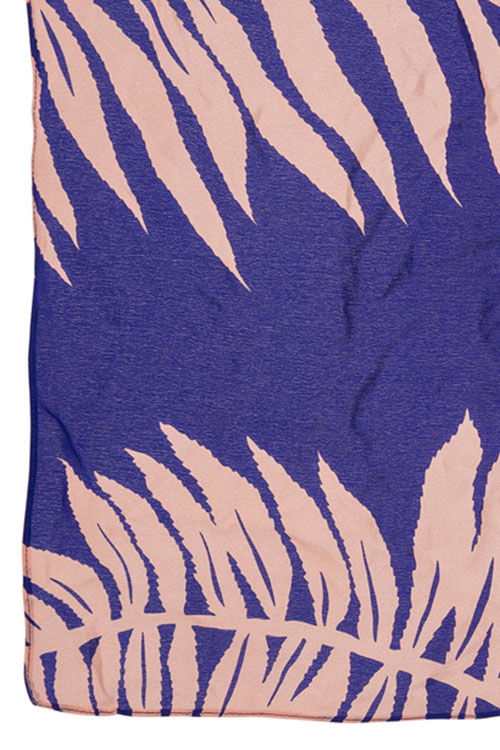 Pre-owned Vionnet Paris Purple Leaf Print Silk Scarf