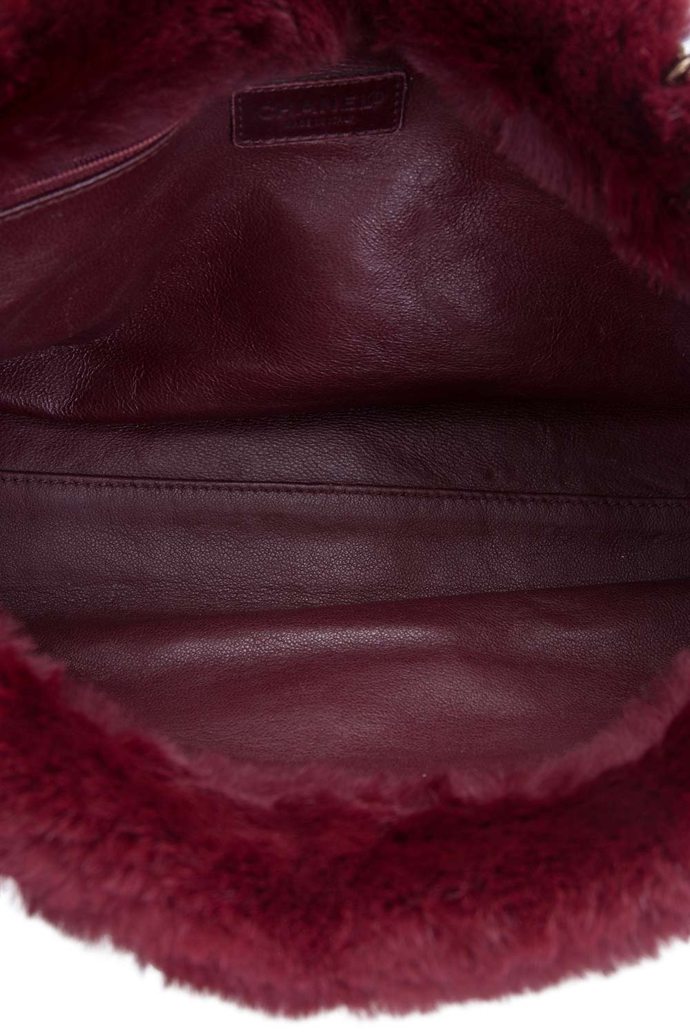 Pre-owned Chanel Maroon Fur Chain Shoulder Bag In Burgundy
