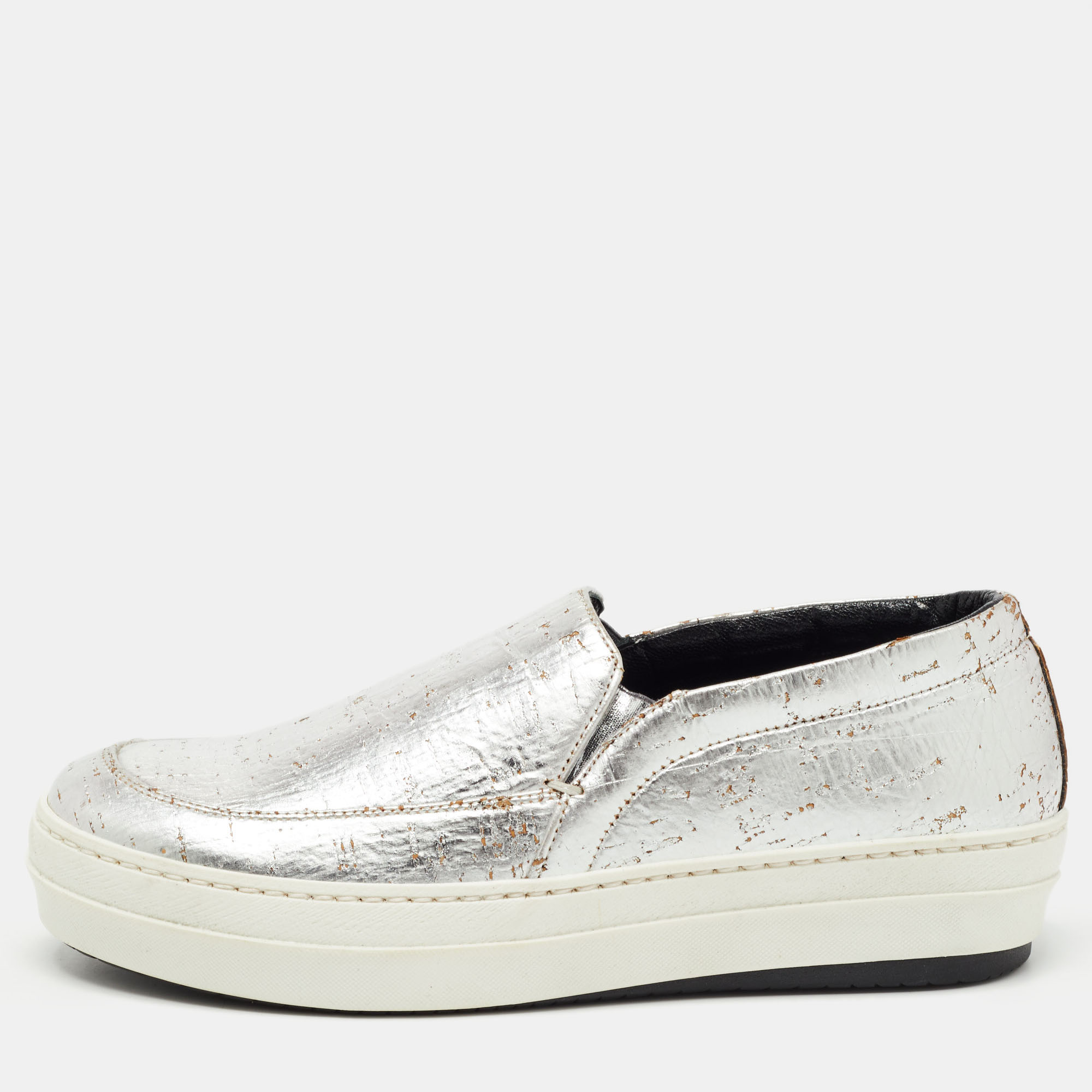 Pre-owned Mcq By Alexander Mcqueen Silver Leather Low Top Sneakers Size 36