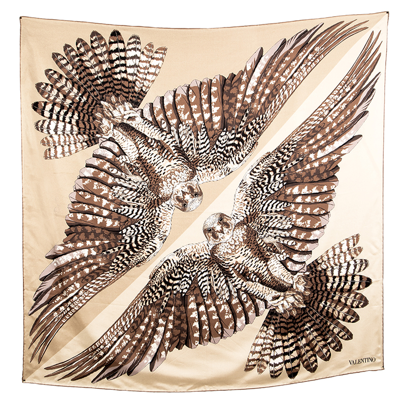 Pre Owned وشاح فالنتينو حرير بيج طباعة نسر مربع