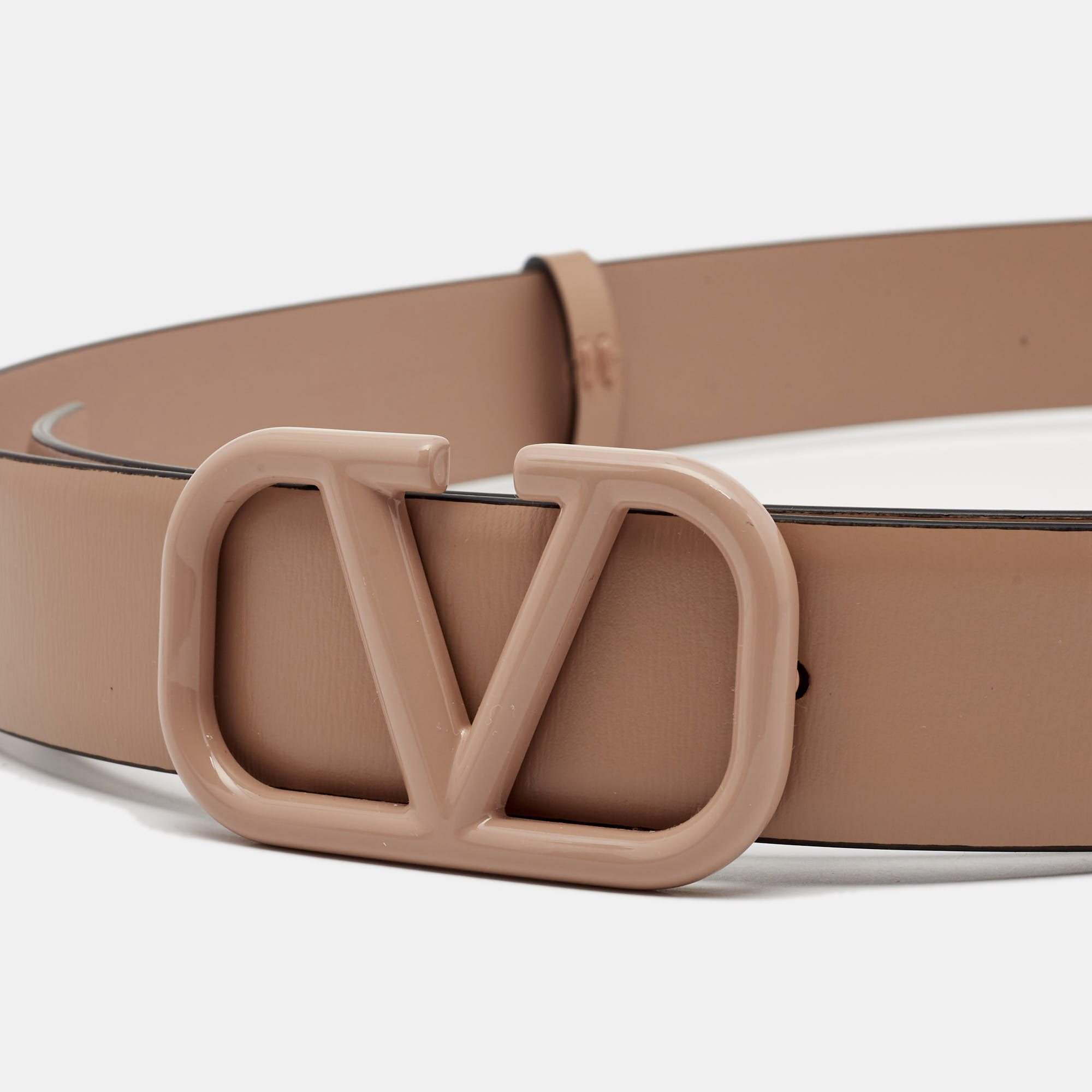 

Valentino Beige Leather VLogo Belt