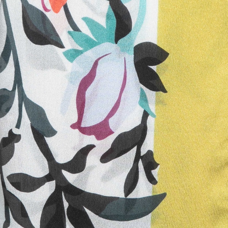 

Valentino Yellow/White Floral Print Silk Stole