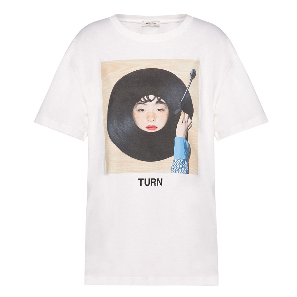 Pre Owned Valentino White Cotton Izumi Miyazaki Print Crew Neck T Shirt XS