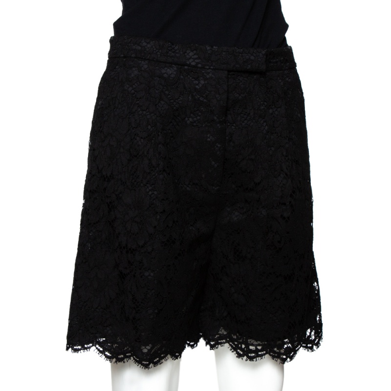 

Valentino Black Corded Floral Lace Shorts