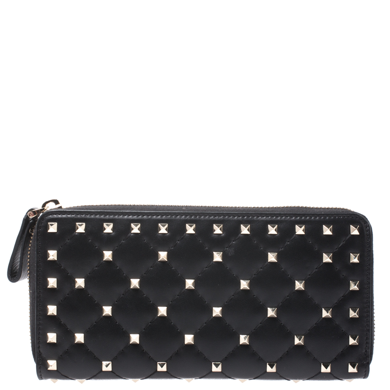 Pre Owned Valentino Black Quilted Leather Rockstud Spike Zip Around Wallet