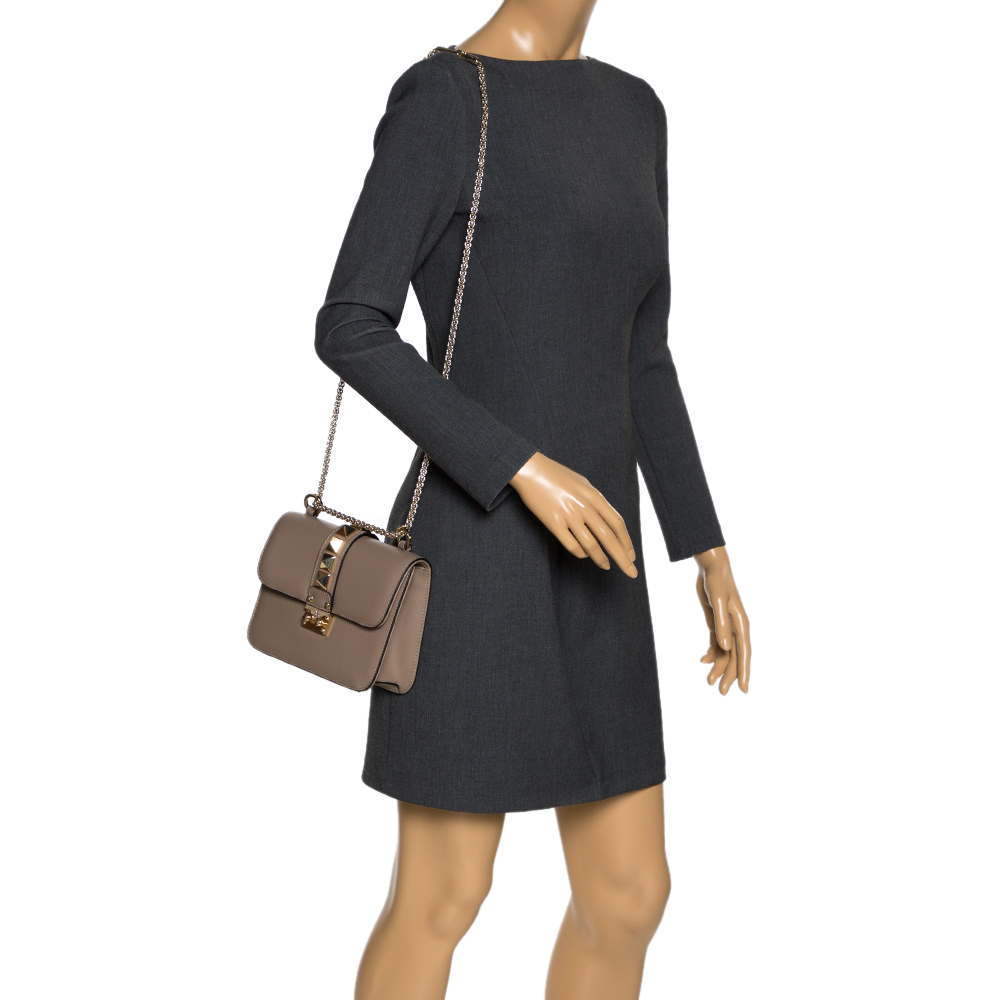 

Valentino Beige Leather Rockstud Small Glam Lock Shoulder Bag