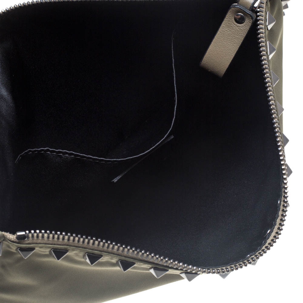 

Valentino Military Green Nylon Rockstud Flat Clutch