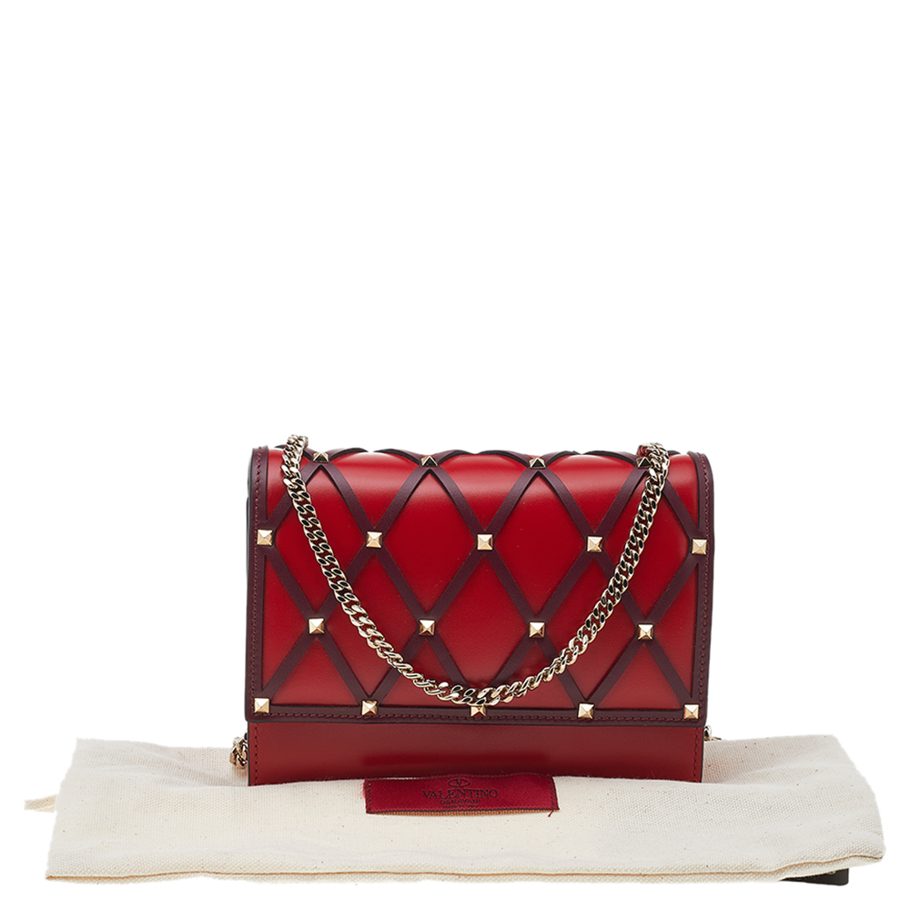 

Valentino Red/Burgundy Leather Beehive WOC Clutch