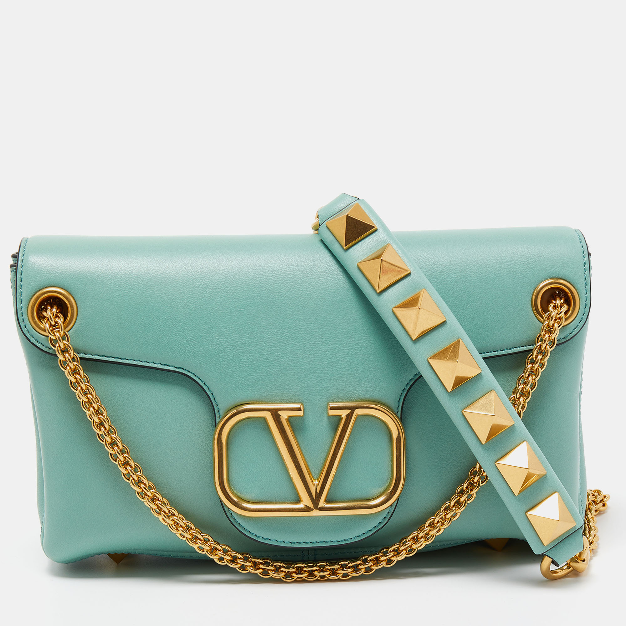 مملوكة مسبقًا Valentino Mint Green Leather Stud Sign Shoulder Bag