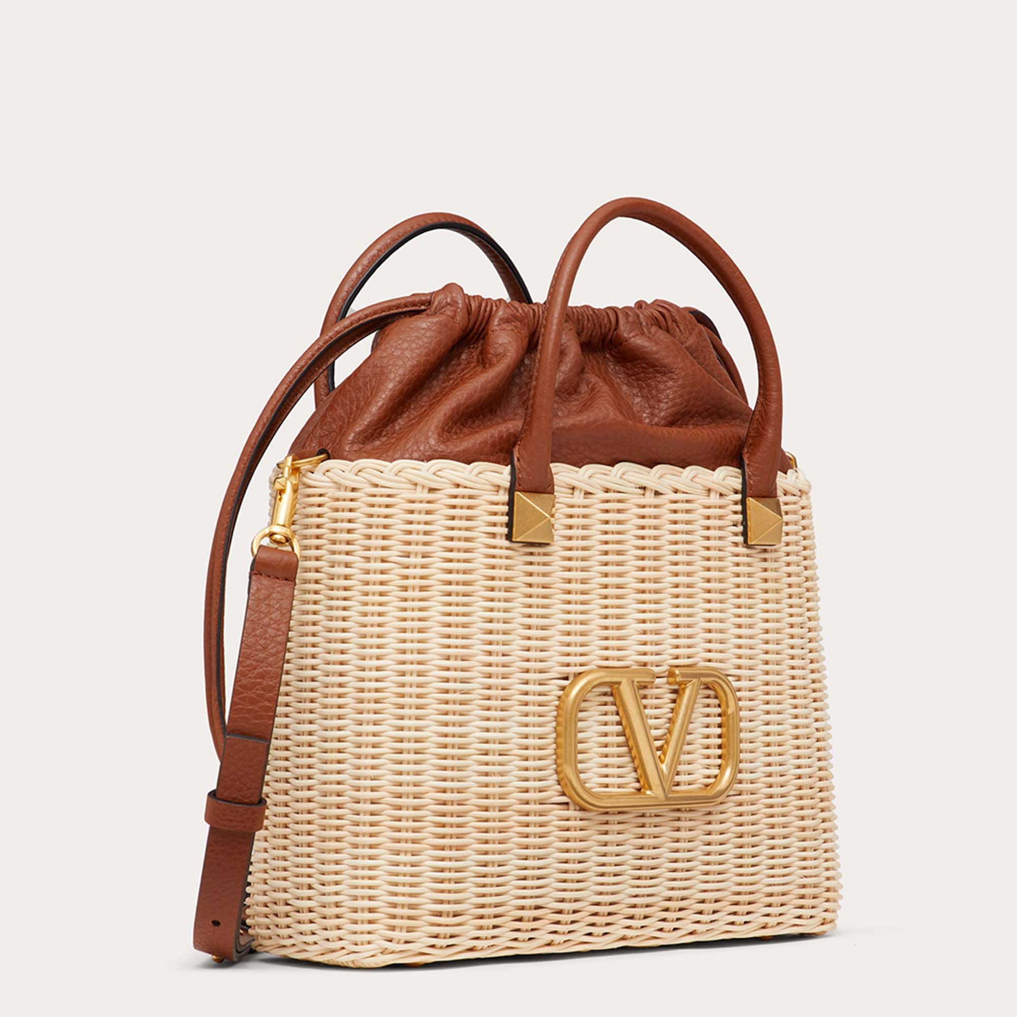 

Valentino Beige/Brown Wicker And Leather Vlogo Signature Bucket Bag