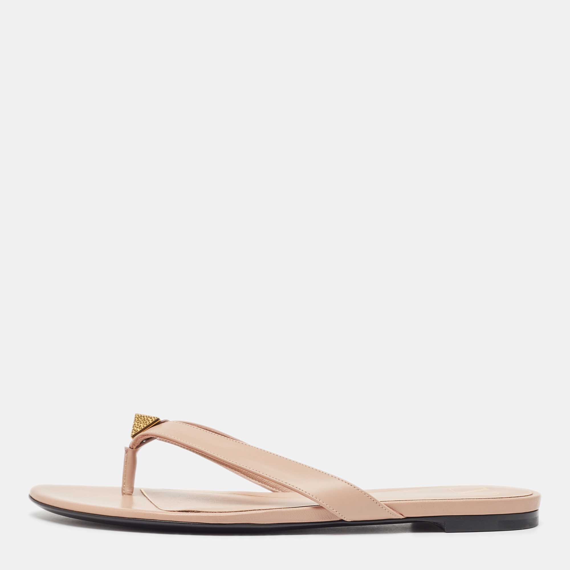 

Valentino Dusty Pink Leather Roman Stud Thong Flats Size