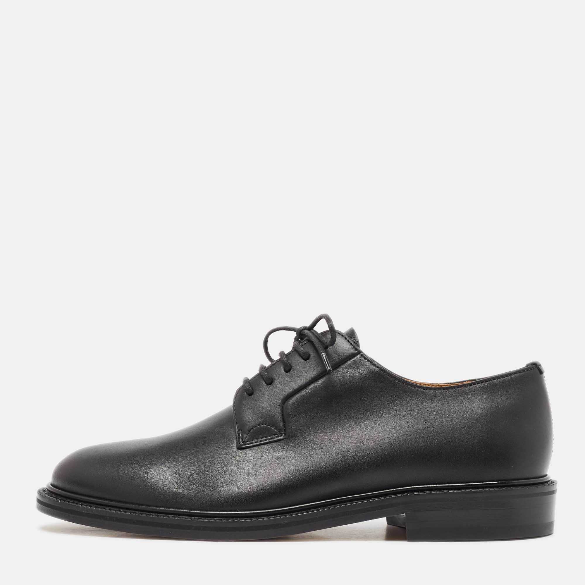 

Valentino Black Leather Lace Up Derby Size