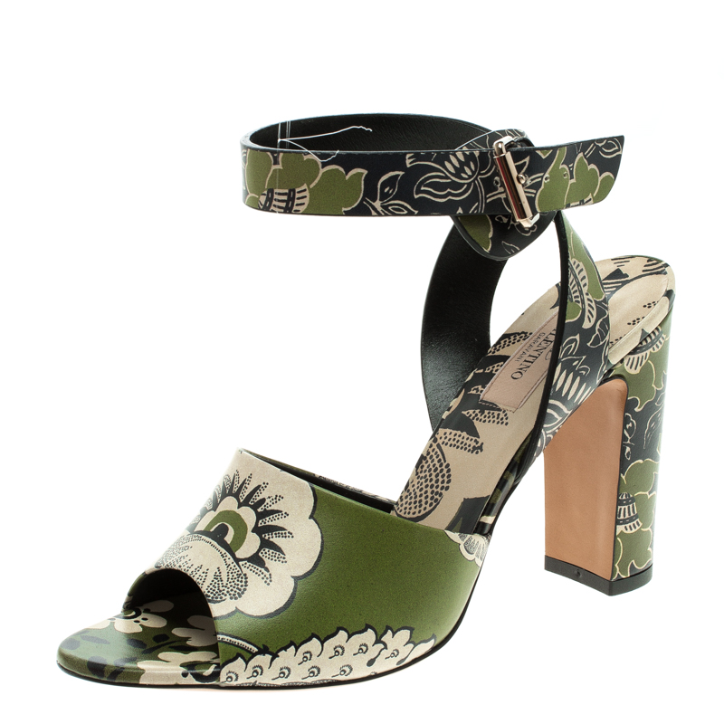 Pre Owned Valentino Green Printed Leather Ankle Strap Sandals Size 38.5