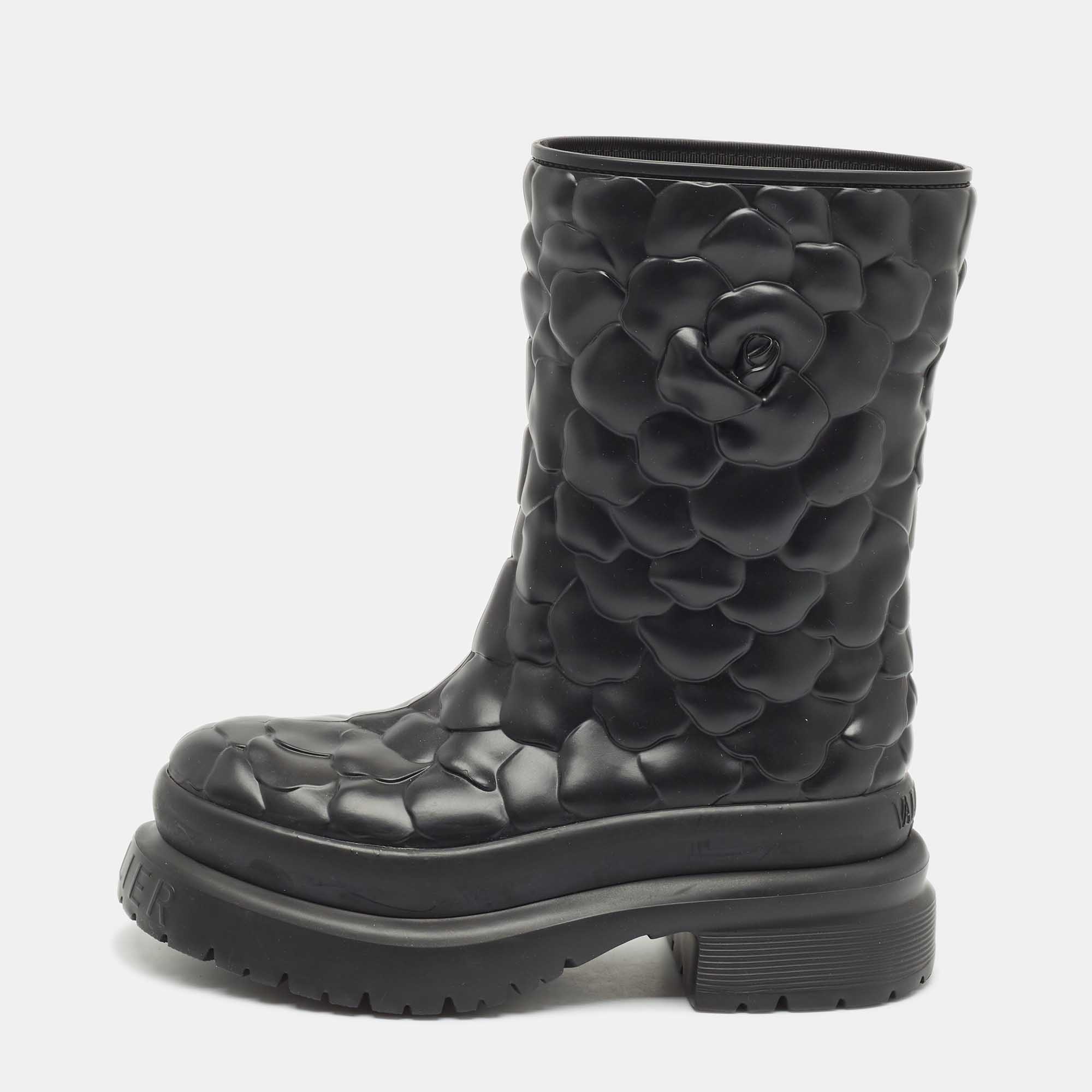 

Valentino Black Rubber Atelier 03 Rose Edition Rain Boots Size