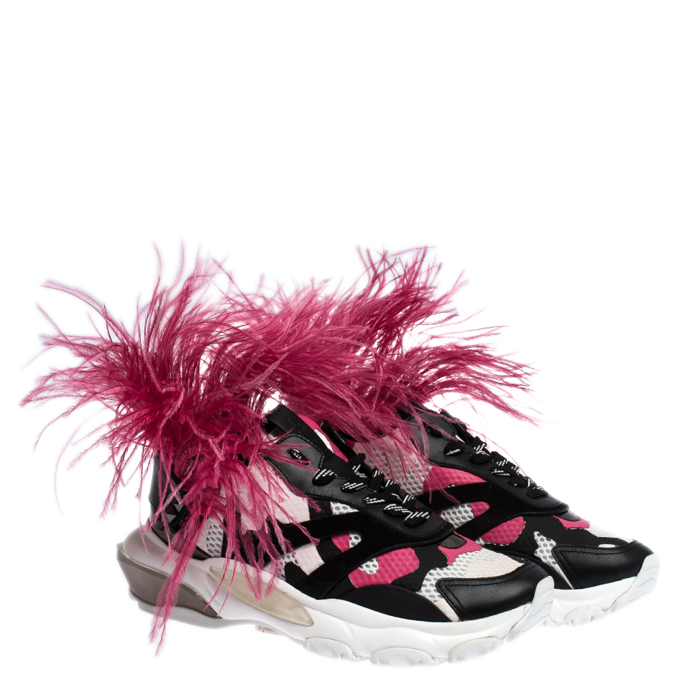 

Valentino Pink Fabric Camouflage with Ostrich Feathers Bounce Low-Top Sneakers Size