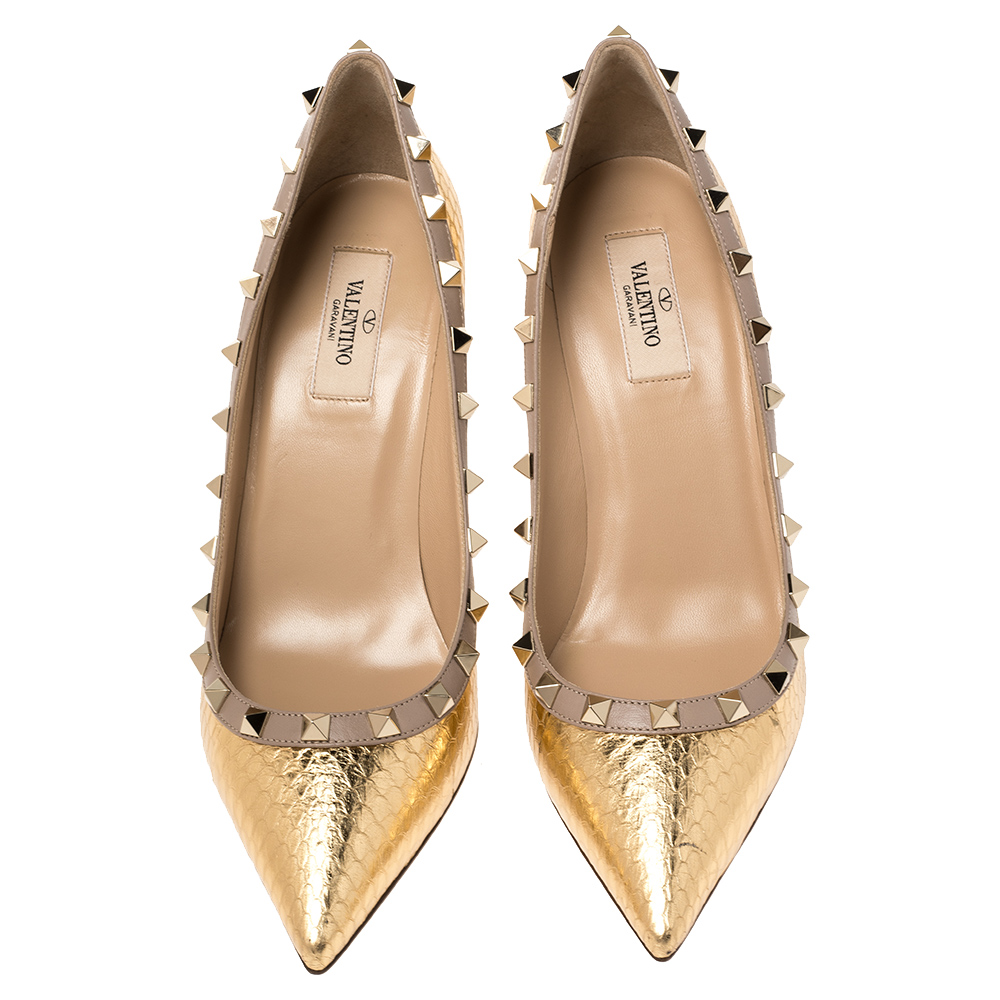 

Valentino Metallic Gold Snakeskin Leather Rockstud Trim Pointed Toe Pumps Size