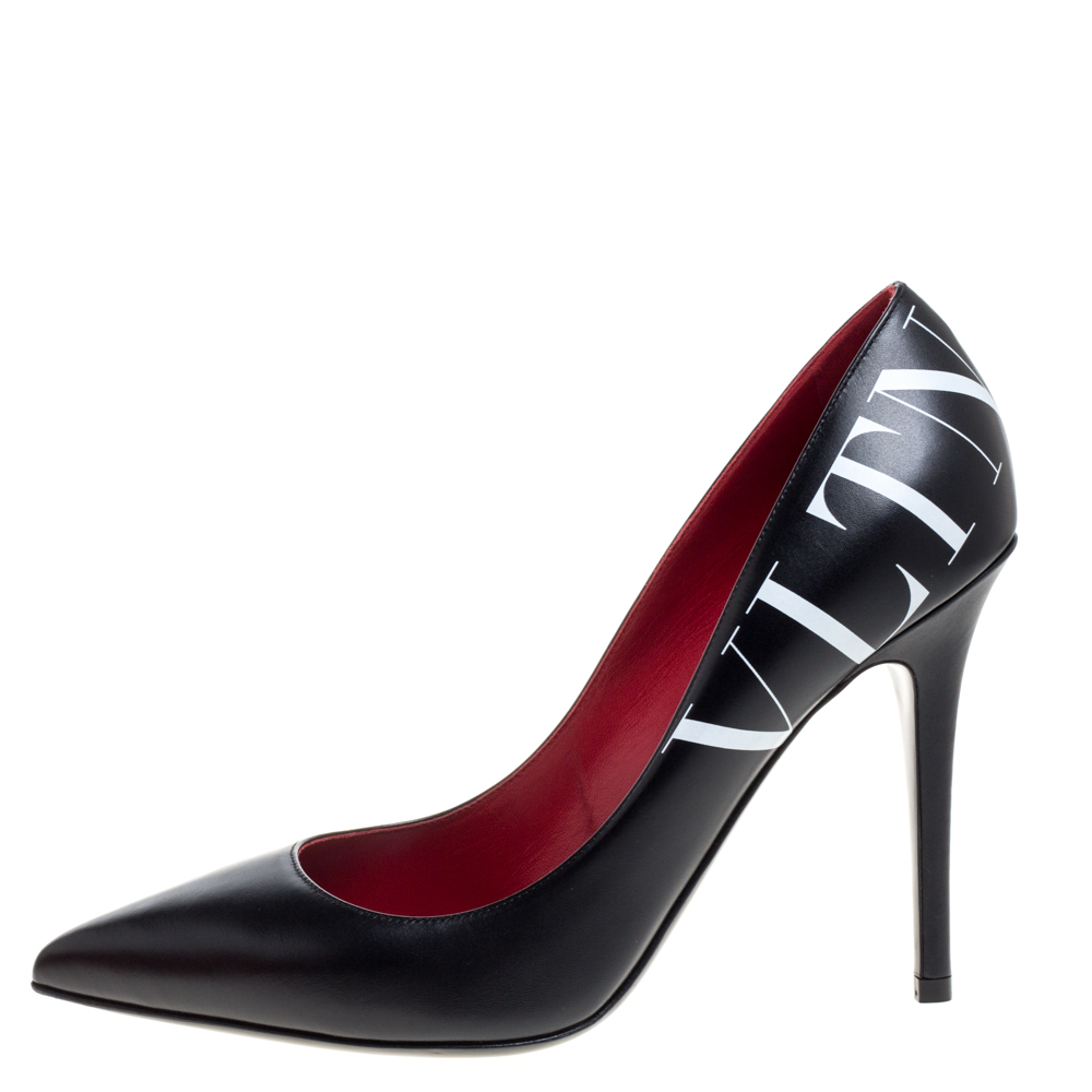 

Valentino Black Leather VLTN Pointed Toe Pumps Size