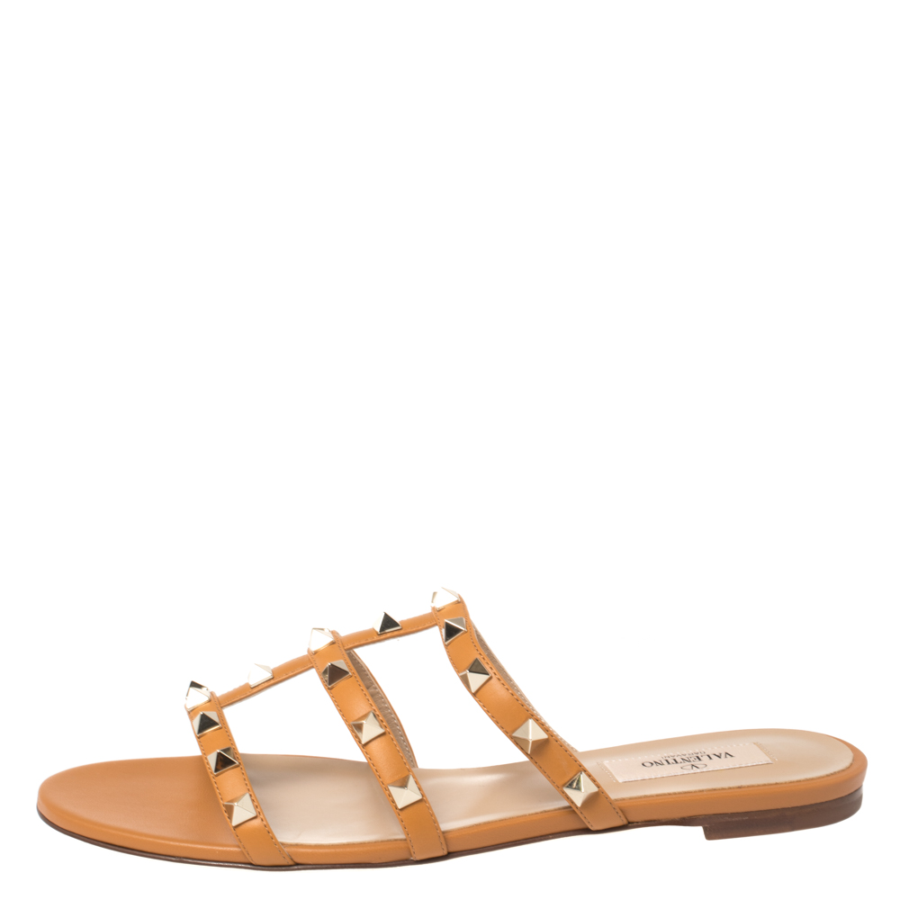 

Valentino Tan Leather Rockstud Flat Slides Size