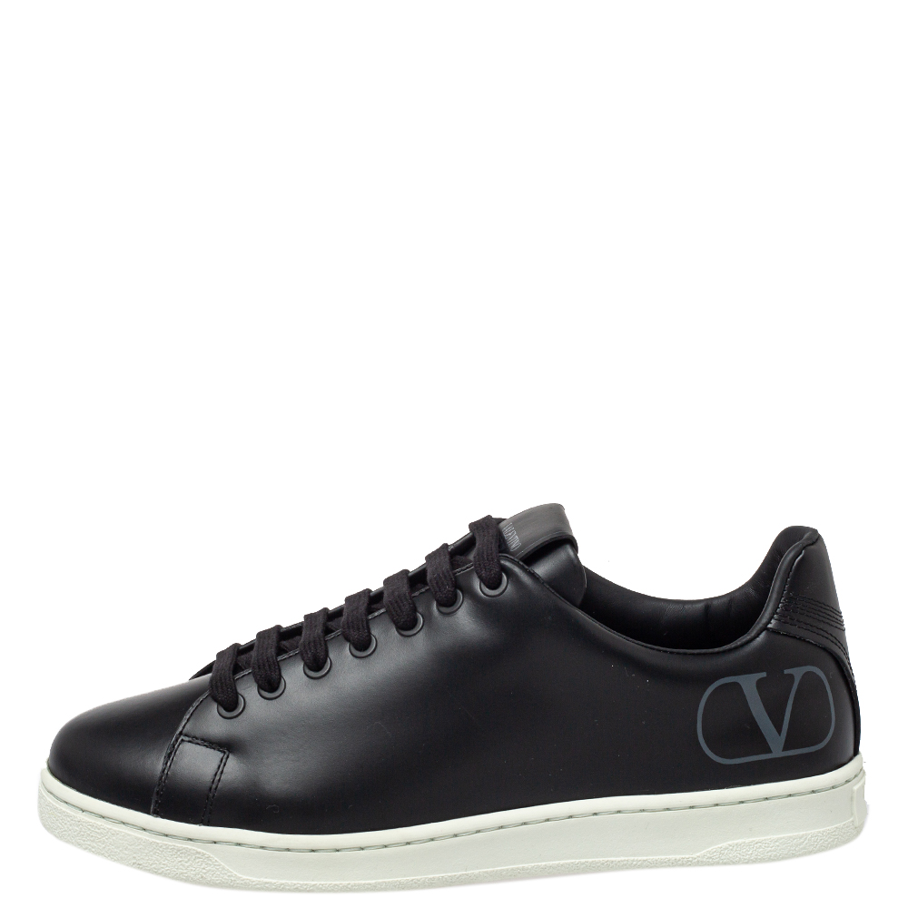 

Valentino Black Leather VLogo Low Top Sneakers Size