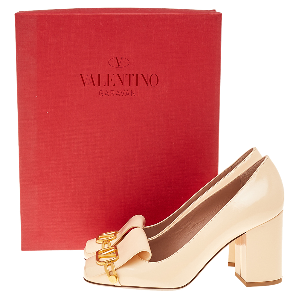 

Valentino Beige Leather VLogo Club Block Pumps Size EU