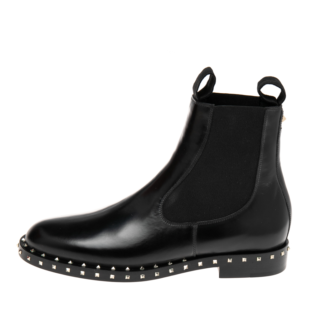 

Valentino Black Leather Rockstud Ankle Boots Size