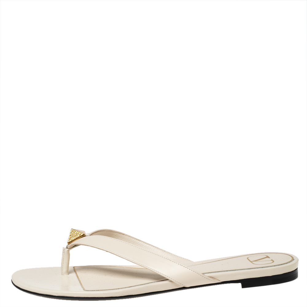 

Valentino Cream Leather Roman Stud Flat Thong Sandals Size