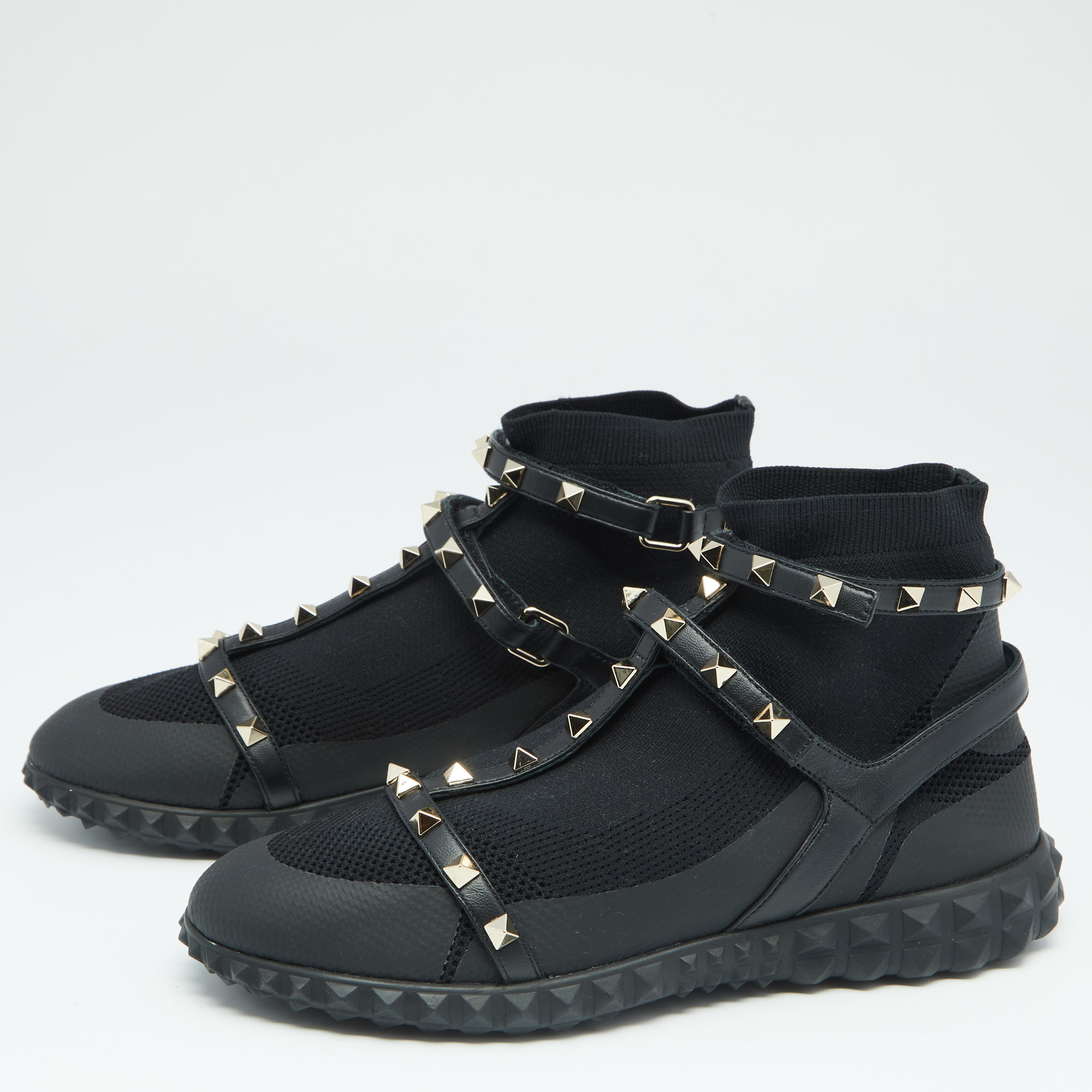 

Valentino Black Knit and Leather Rockstud Bodytech Sneakers Size