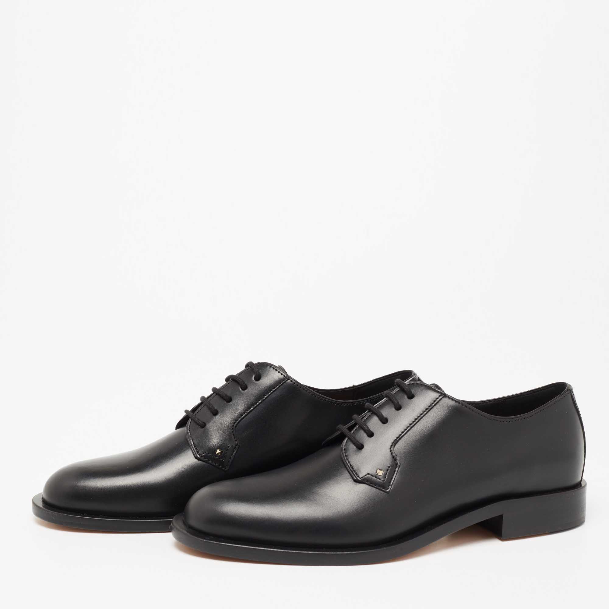 

Valentino Black Leather Rockstud Lace Up Derby Size