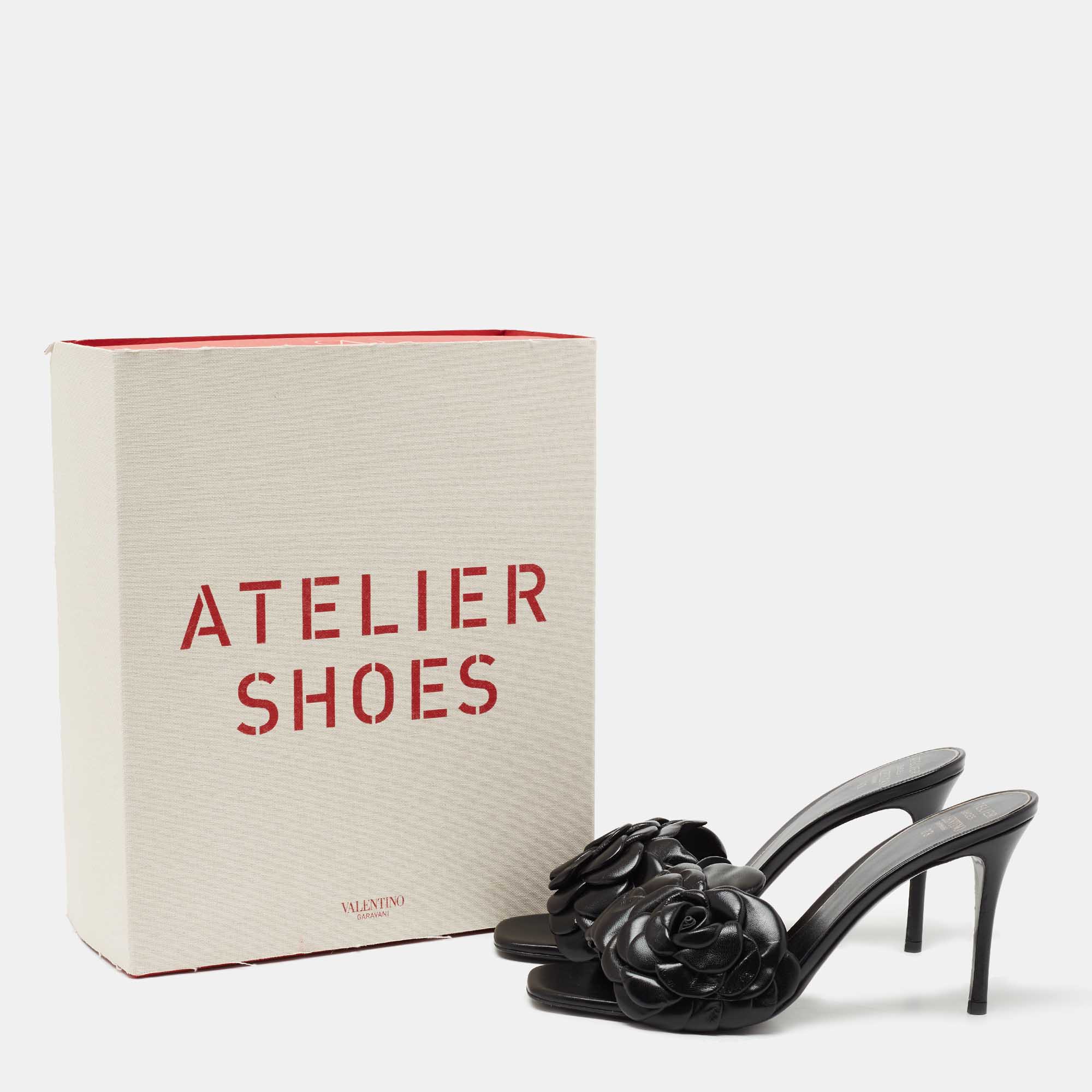 

Valentino Black Leather Atelier 03 Rose Edition Slide Sandals Size