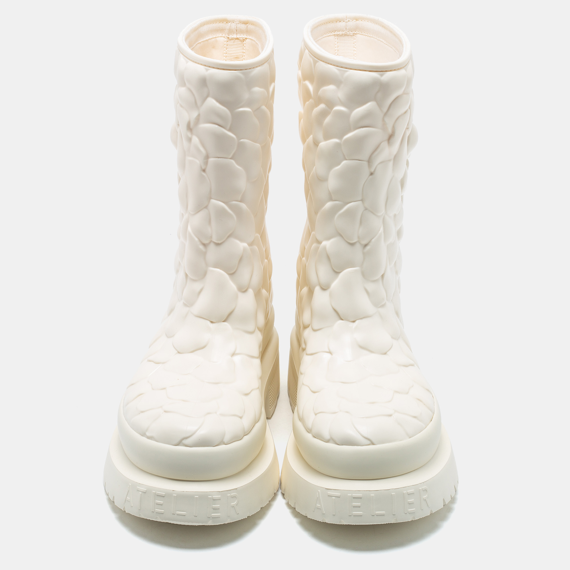 

Valentino White PVC Atelier 03 Rose Edition Rain Boots Size