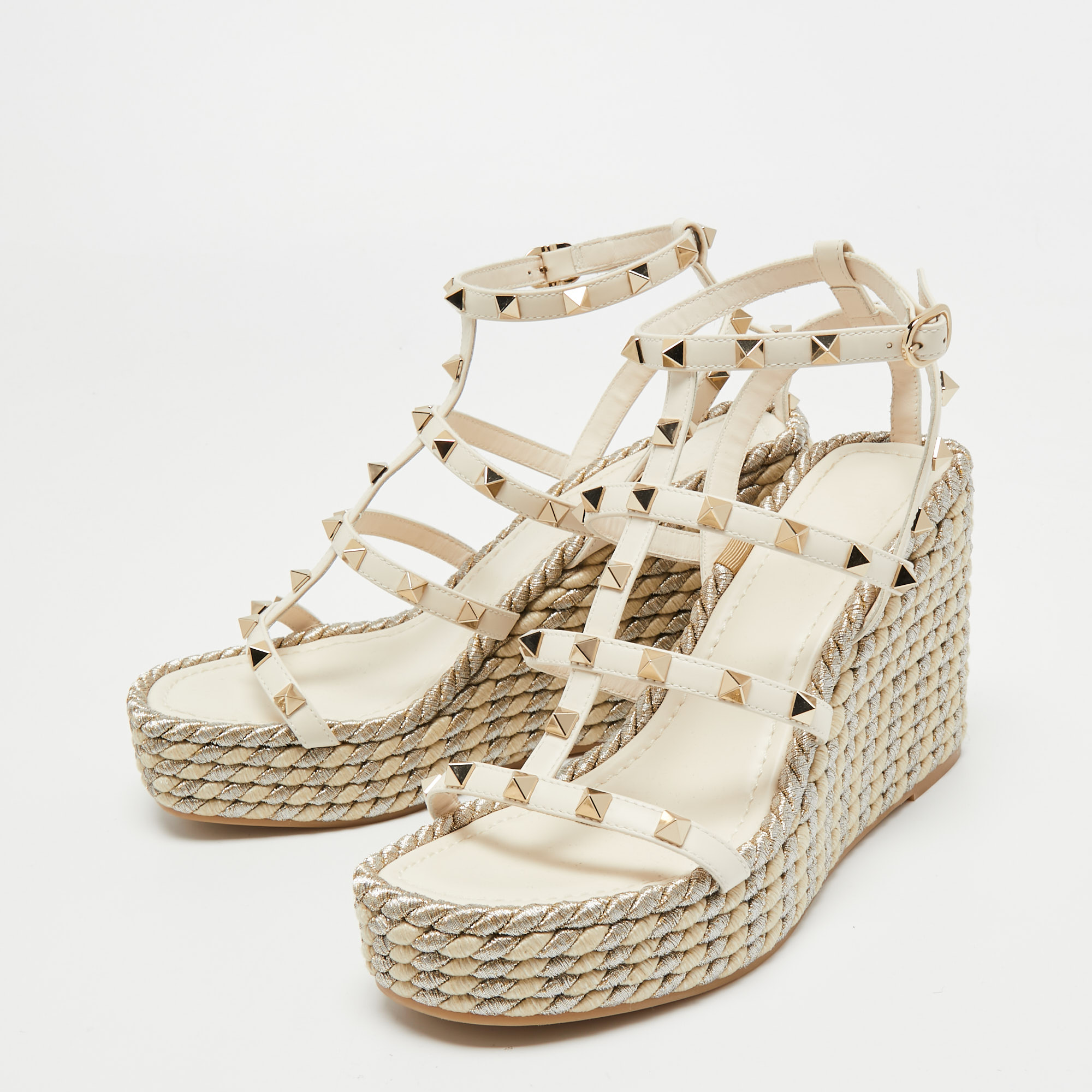 

Valentino Cream Leather Rockstud Wedge Sandals Size