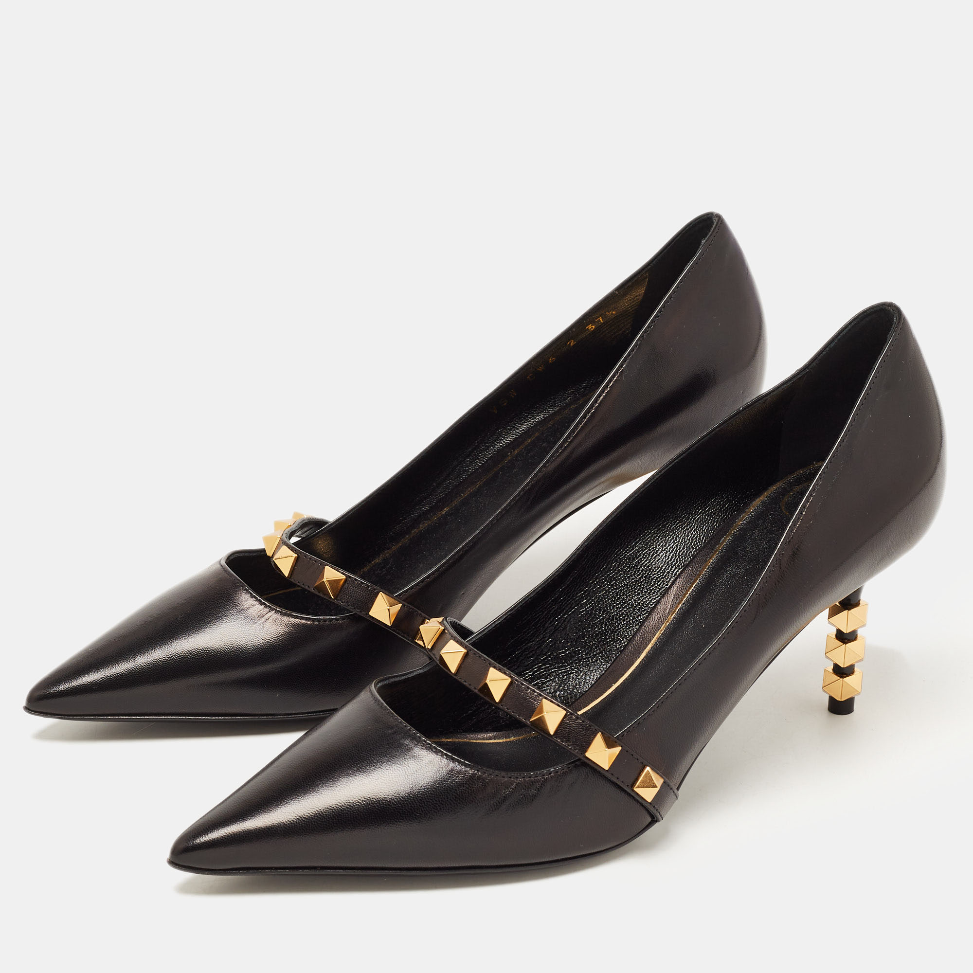 

Valentino Black Leather Rockstud Pumps Size