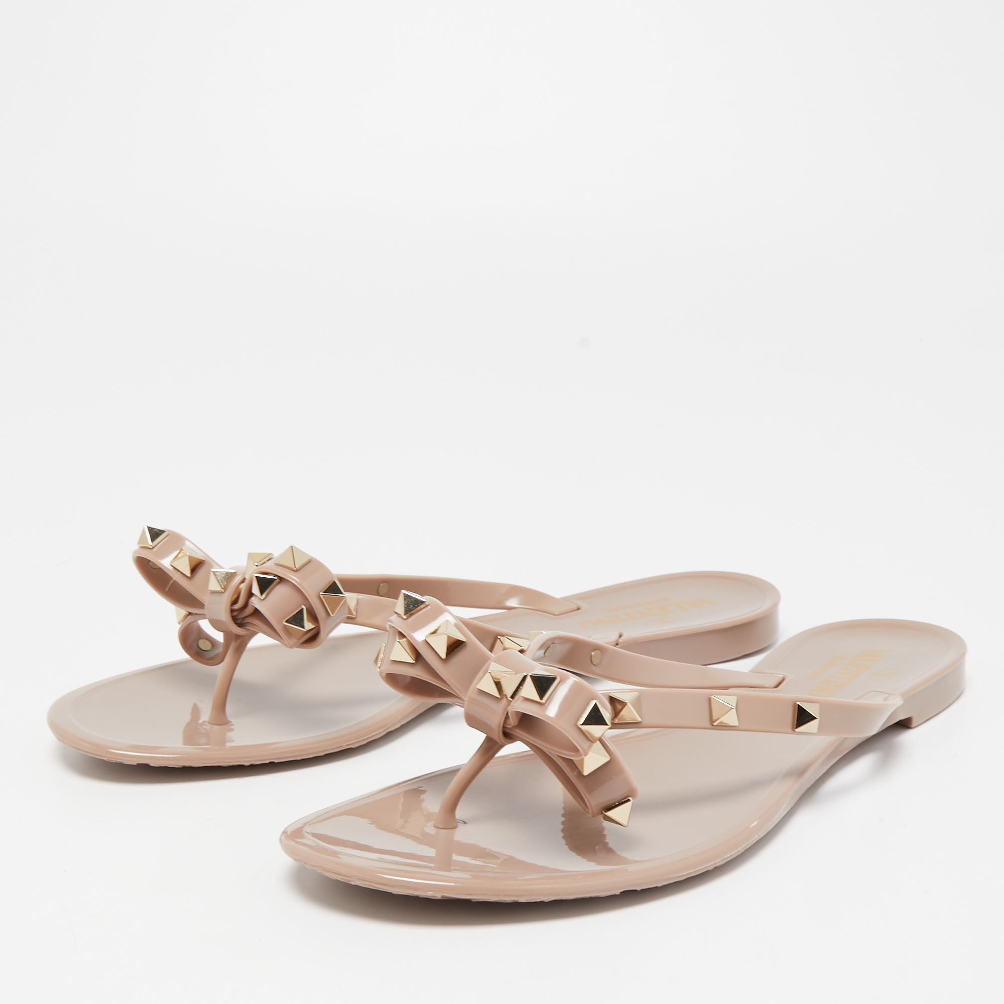 

Valentino Beige Jelly Rockstud Bow Thong Sandals Size