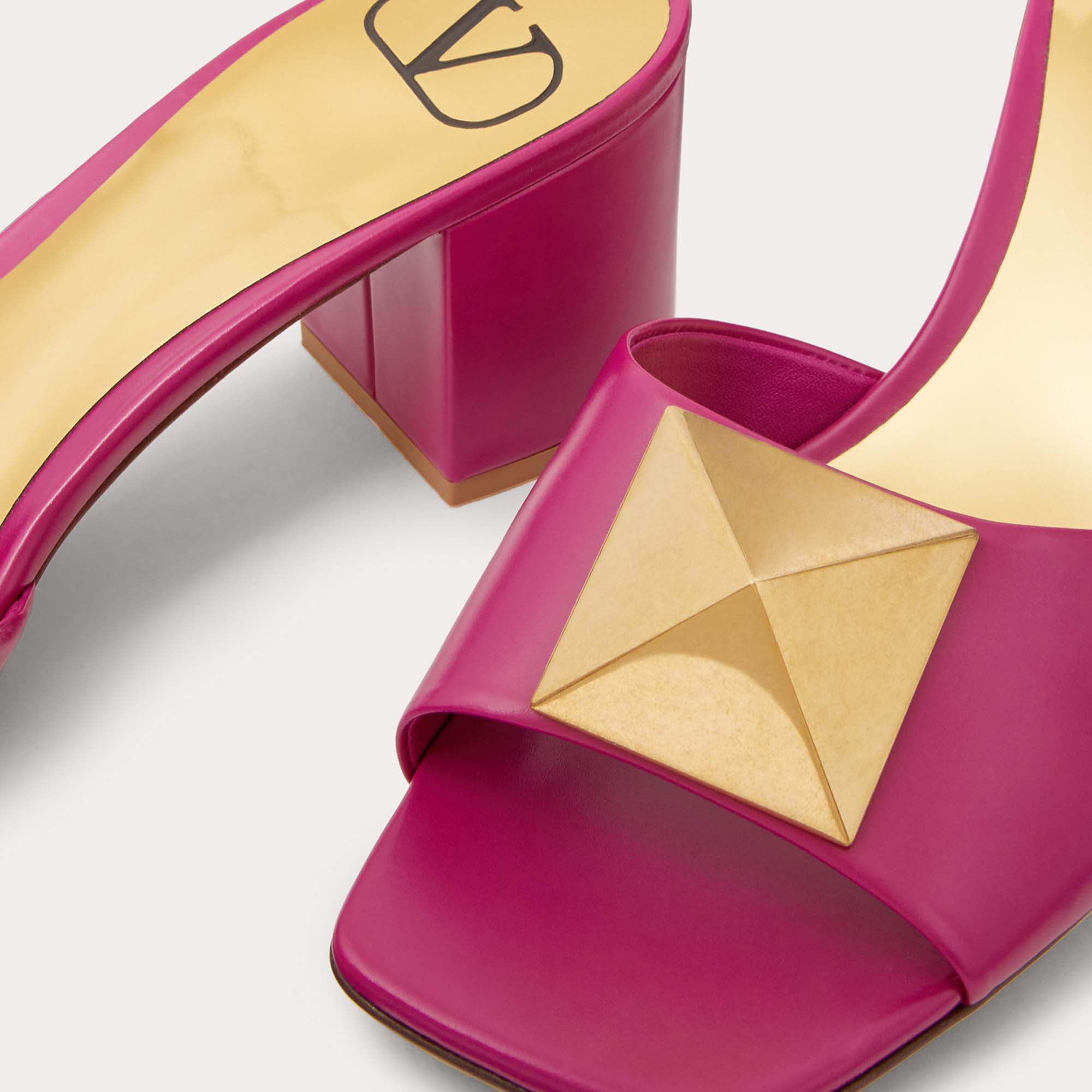 

Valentino Pink Leather One Stud Slide Sandals Size