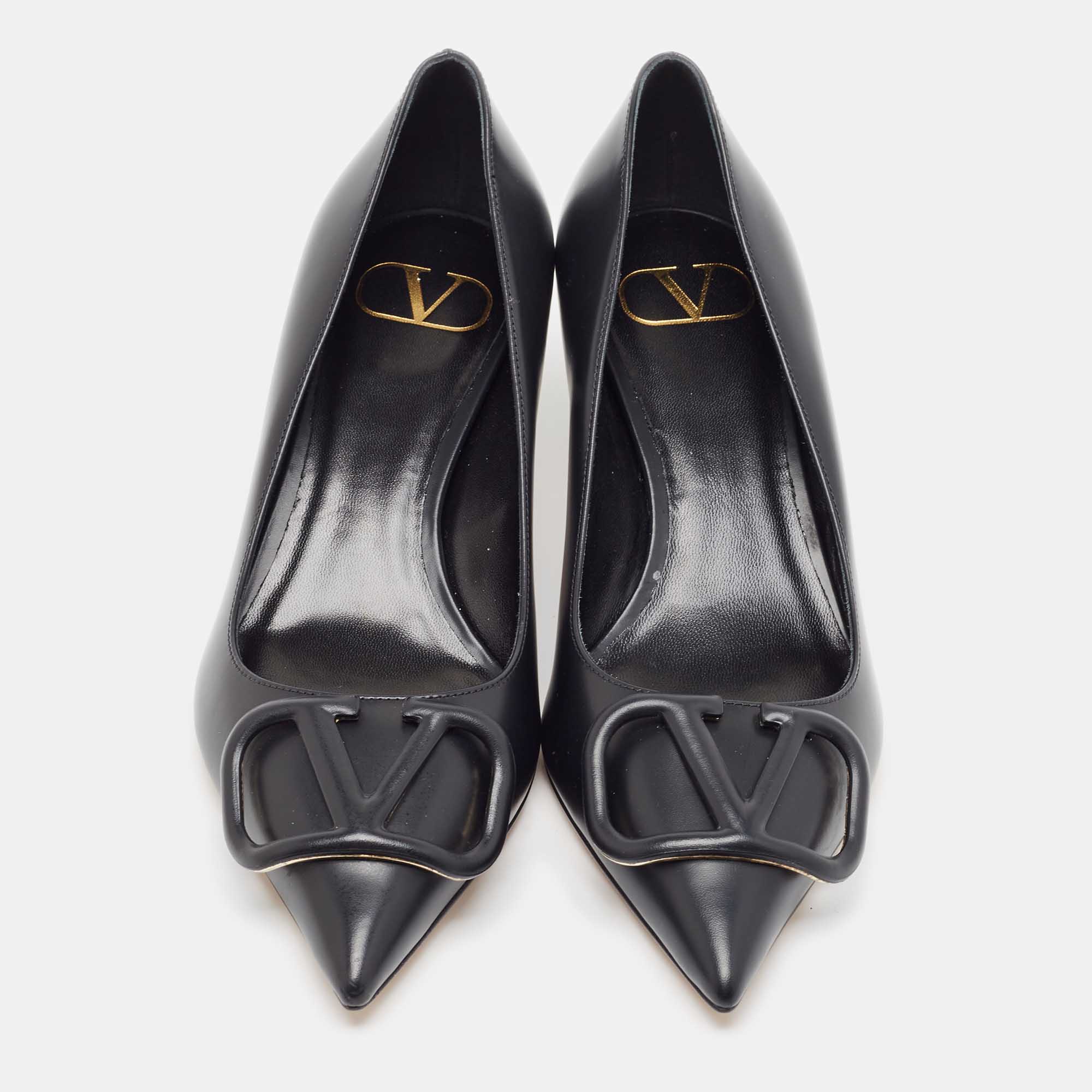 

Valentino Black Leather VLogo Signature Pumps Size