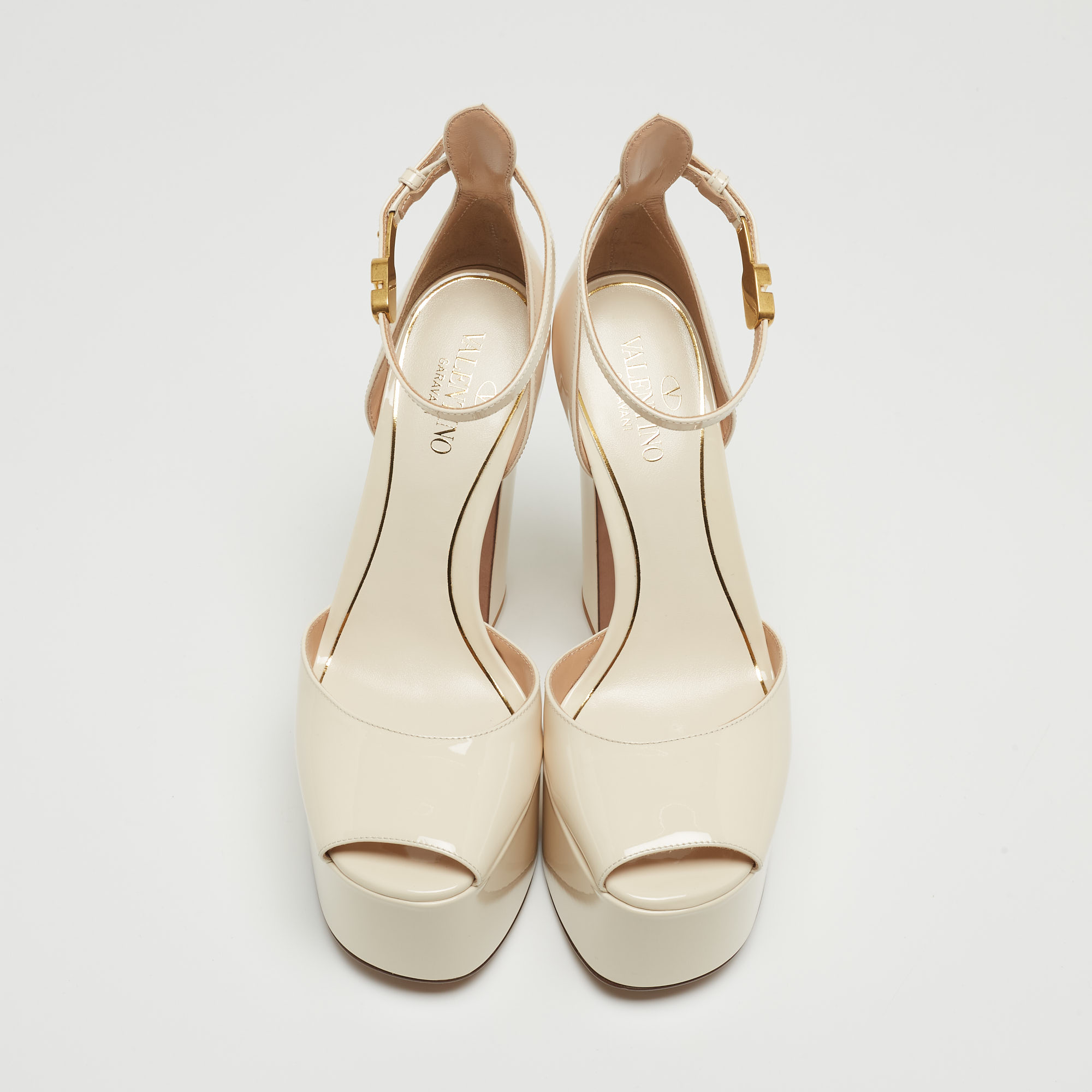 

Valentino Cream Patent Leather Block Heel Platform Ankle Strap Sandals Size