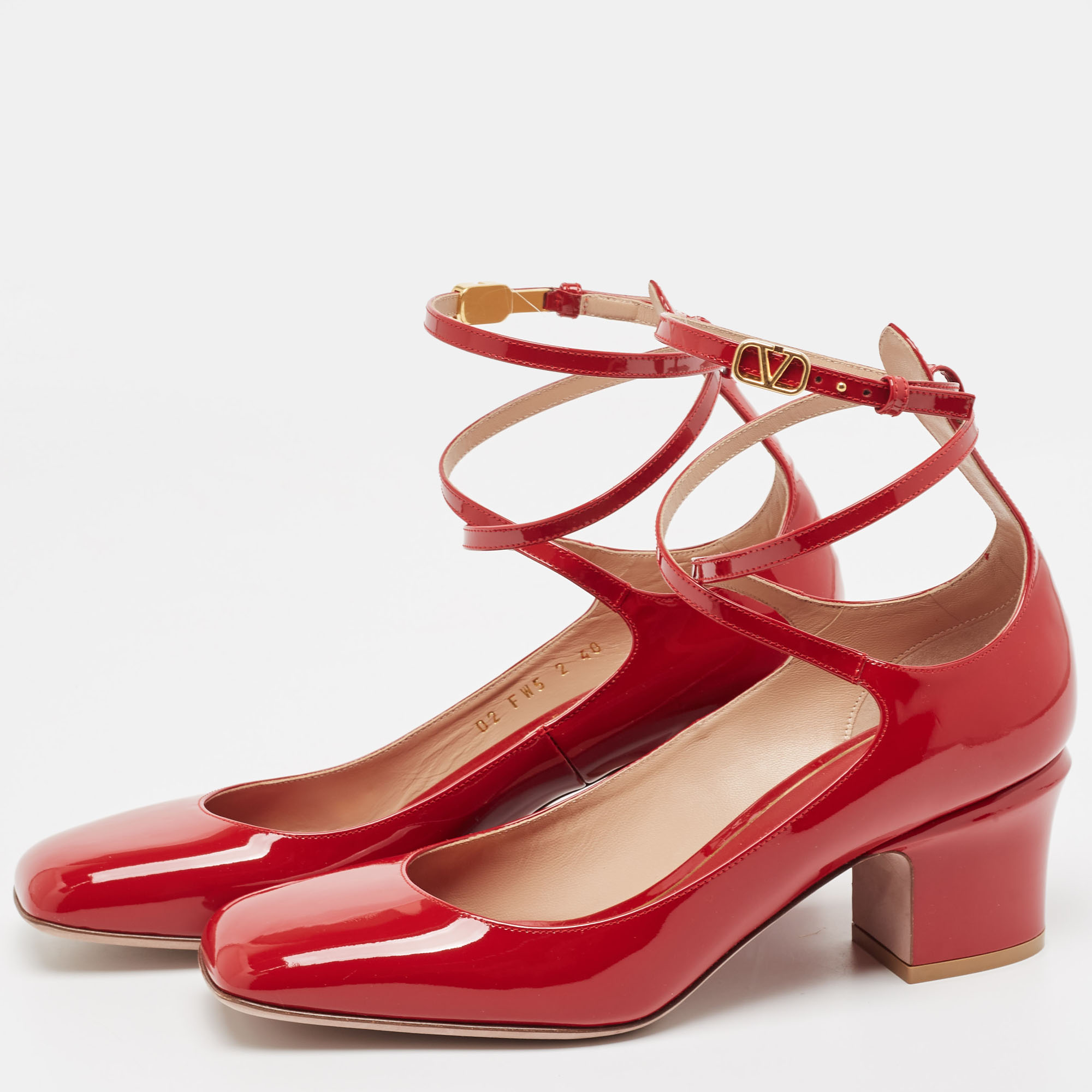 

Valentino Red Patent Leather Tan-Go Pumps Size