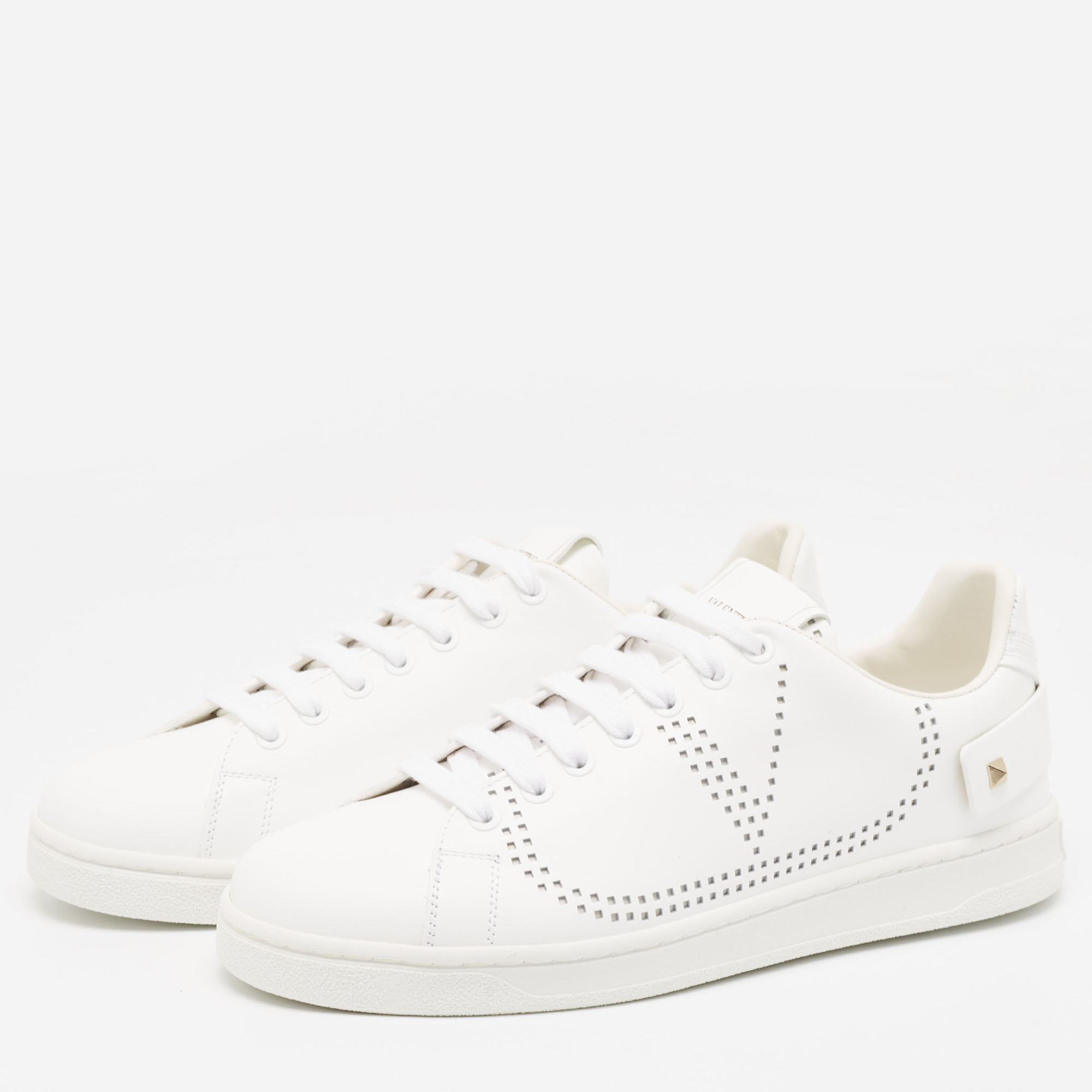 

Valentino White Leather Backnet Rockstud Low Top Sneakers Size