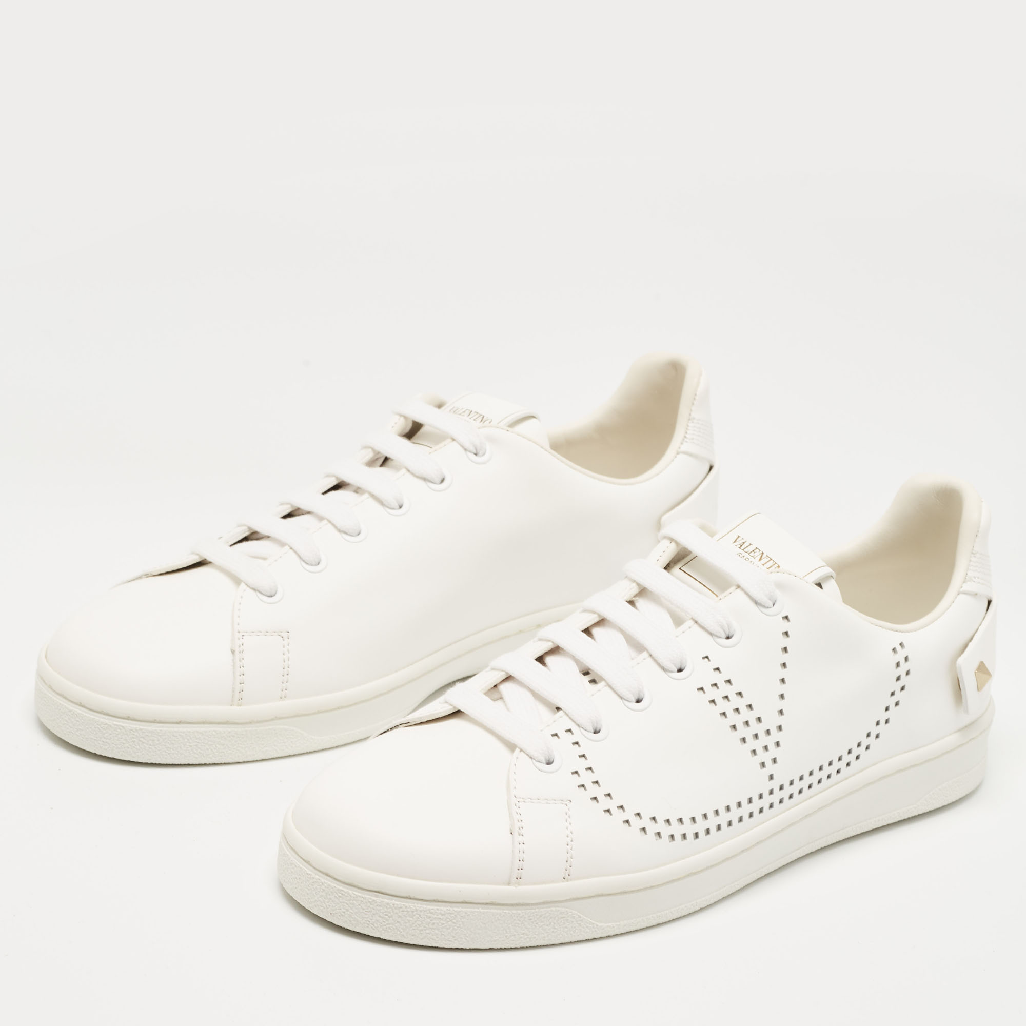 

Valentino White Leather Rockstud Low Top Sneakers Size