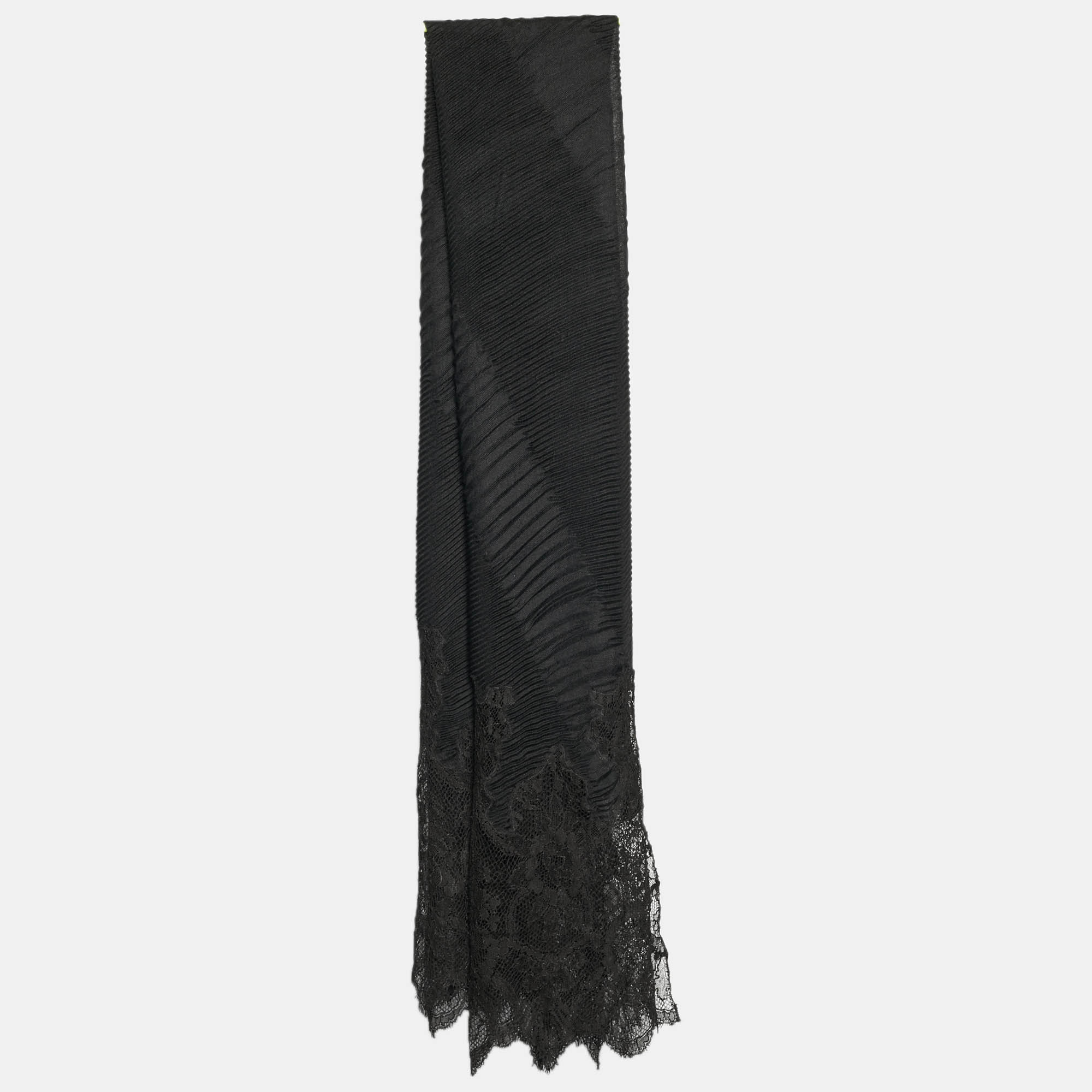 

Valentino Black Lace & Cashmere Scarf