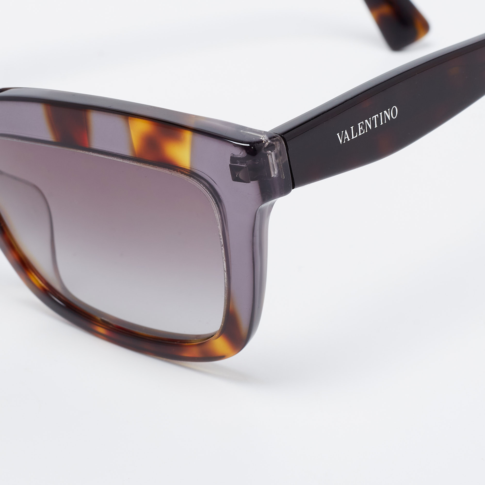 

Valentino Brown Havanna VA 4024 Sunglasses