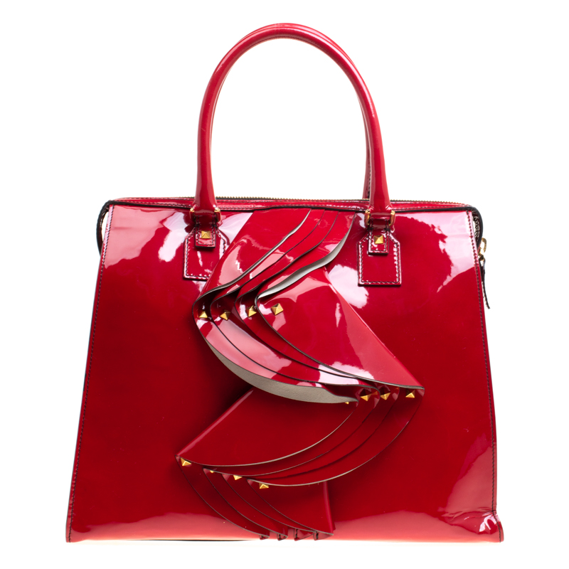 Pre Owned Valentino Red Patent Leather Rockstud Tote