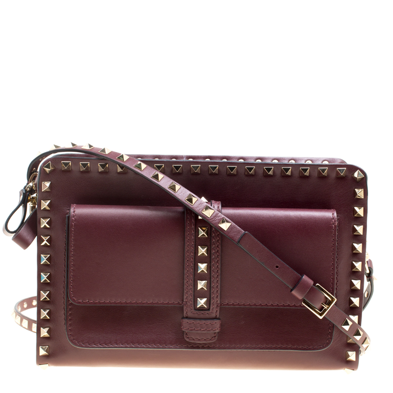 Pre Owned Valentino Burgundy Leather Rockstud Crossbody Bag