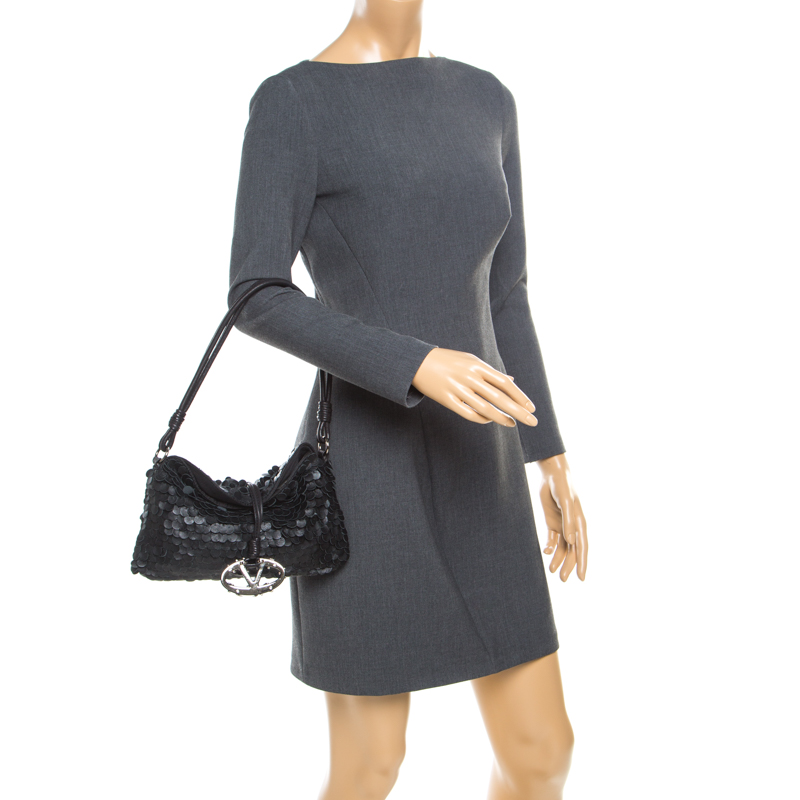 

Valentino Black Leather Shoulder Bag