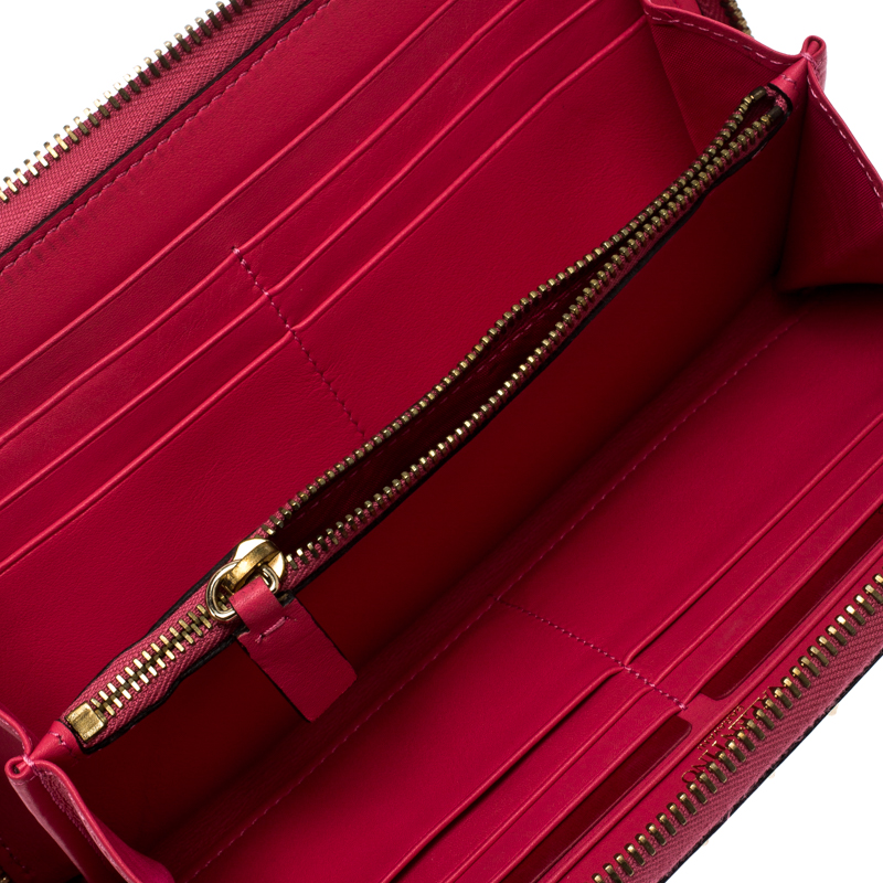 

Valentino Hot Pink Leather Rockstud Zip Around Wallet