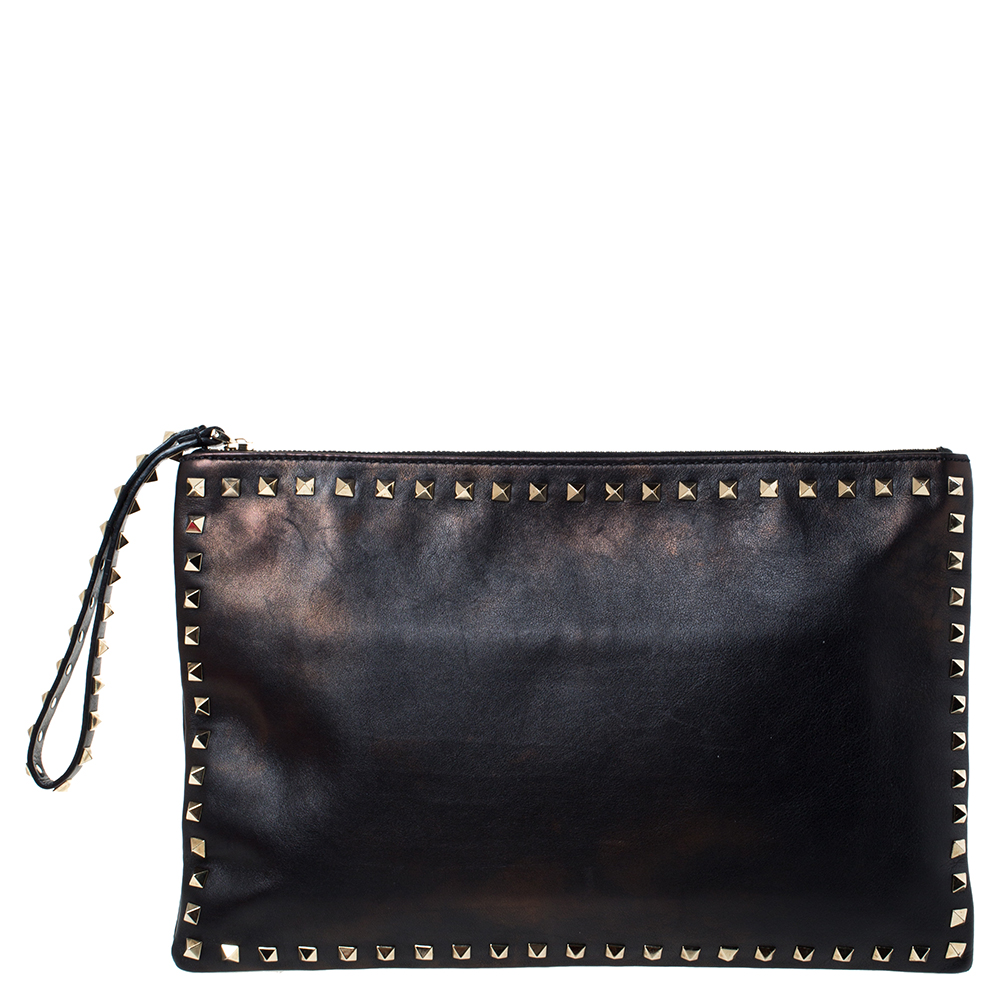 Pre Owned Valentino Black Leather Rockstud Large Wristlet Pouch