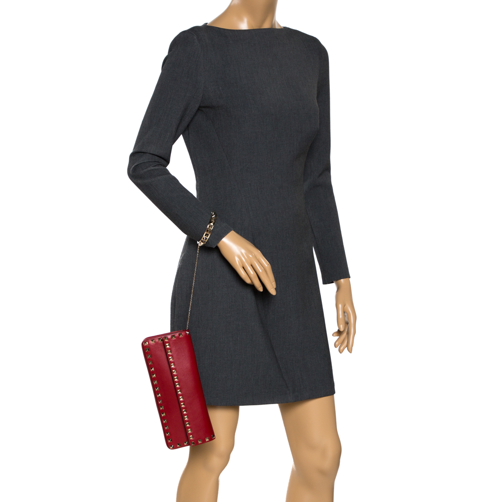 

Valentino Red Leather Rockstud Bracelet Clutch
