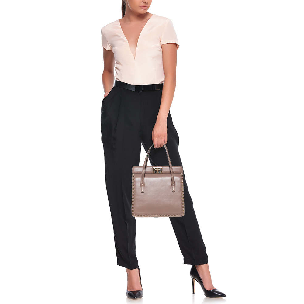 

Valentino Beige Leather Rockstud Frame Tote