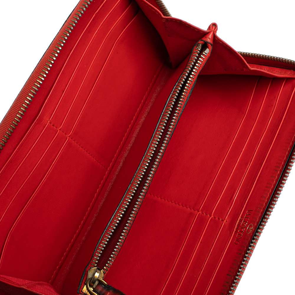 

Valentino Red Leather Rockstud Zip Around Wallet
